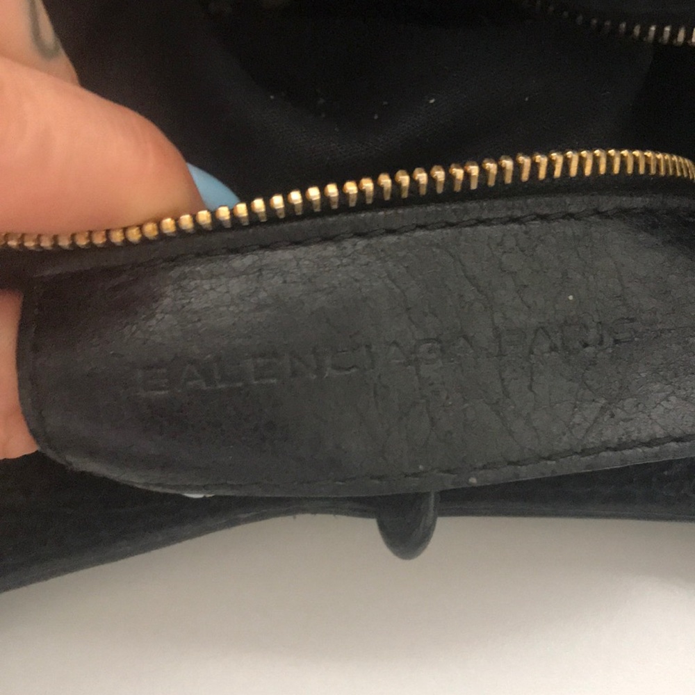 Authentic Balenciaga leather purse with dust bag - Picture 10 of 12